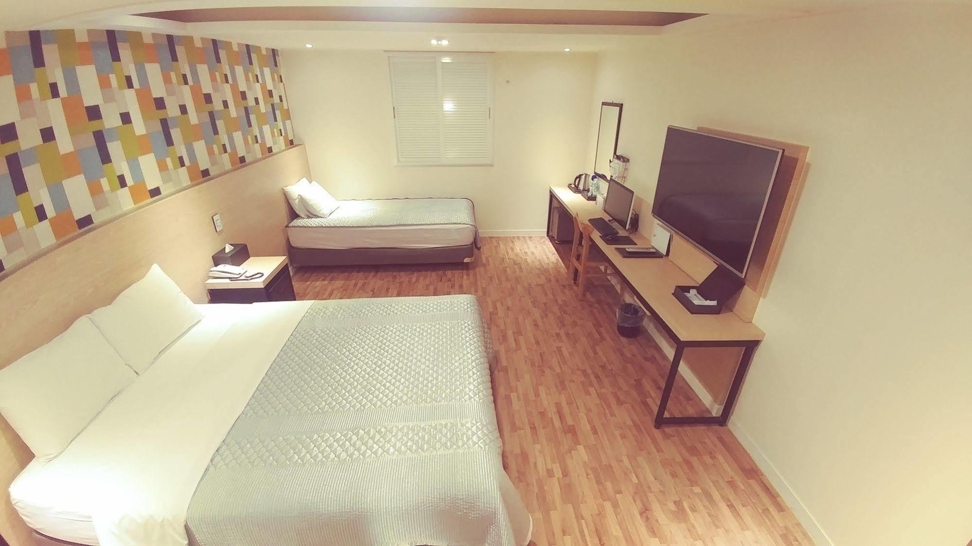 White Hotel Suwon Extérieur photo