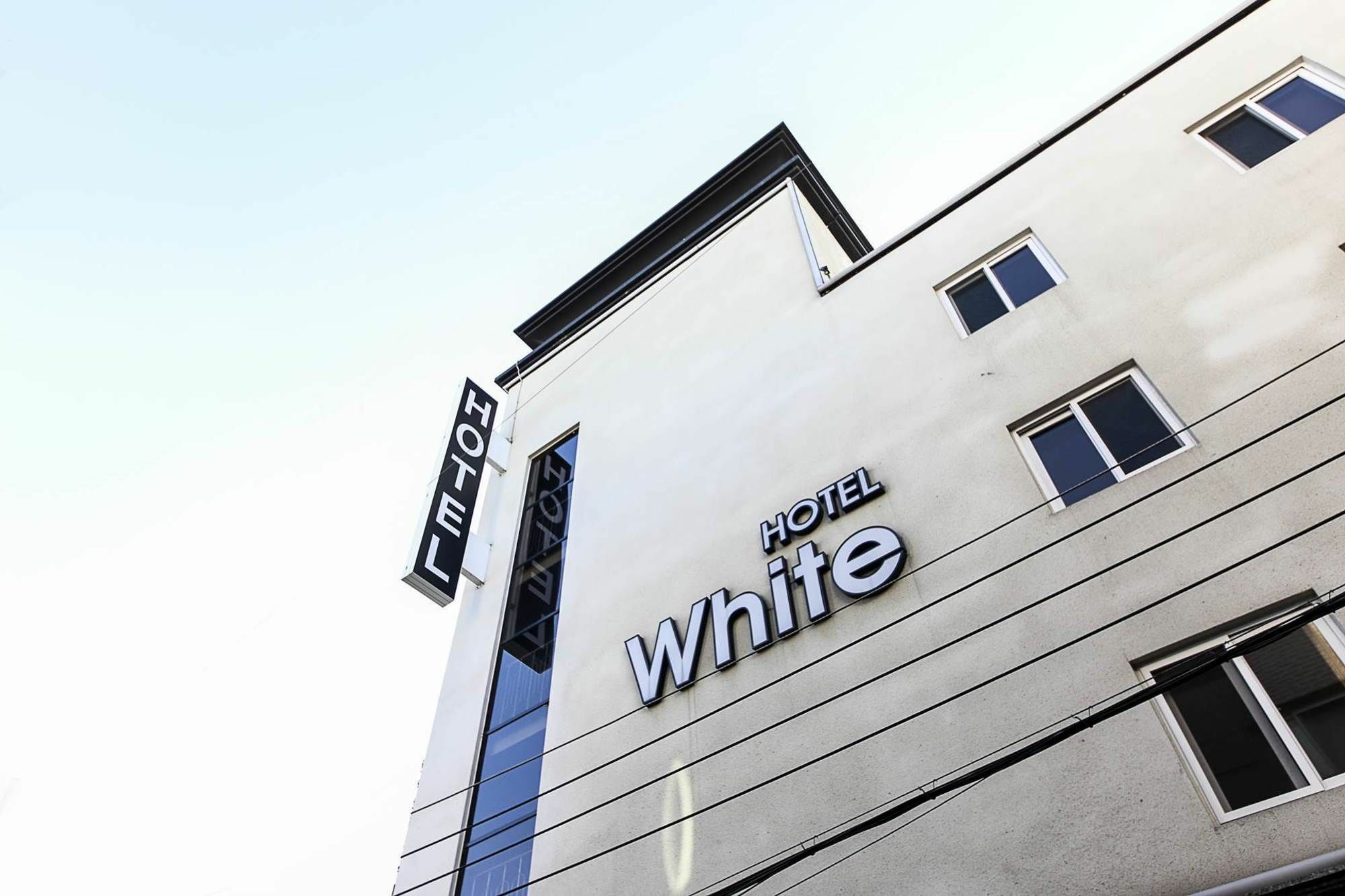 White Hotel Suwon Extérieur photo